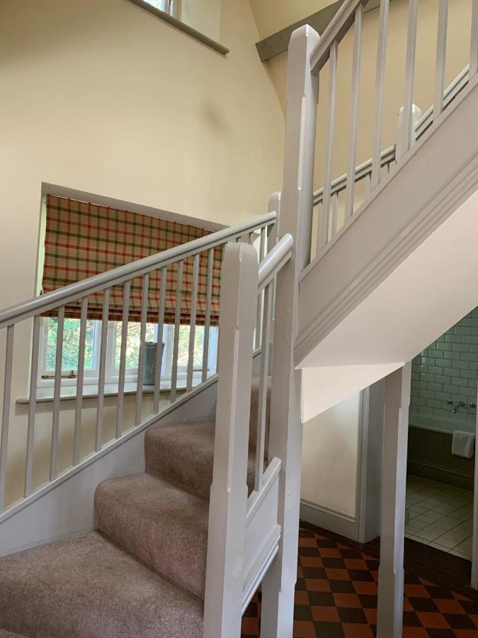 Thornton Manor - Holiday Cottages And Apartments Heswall Kültér fotó