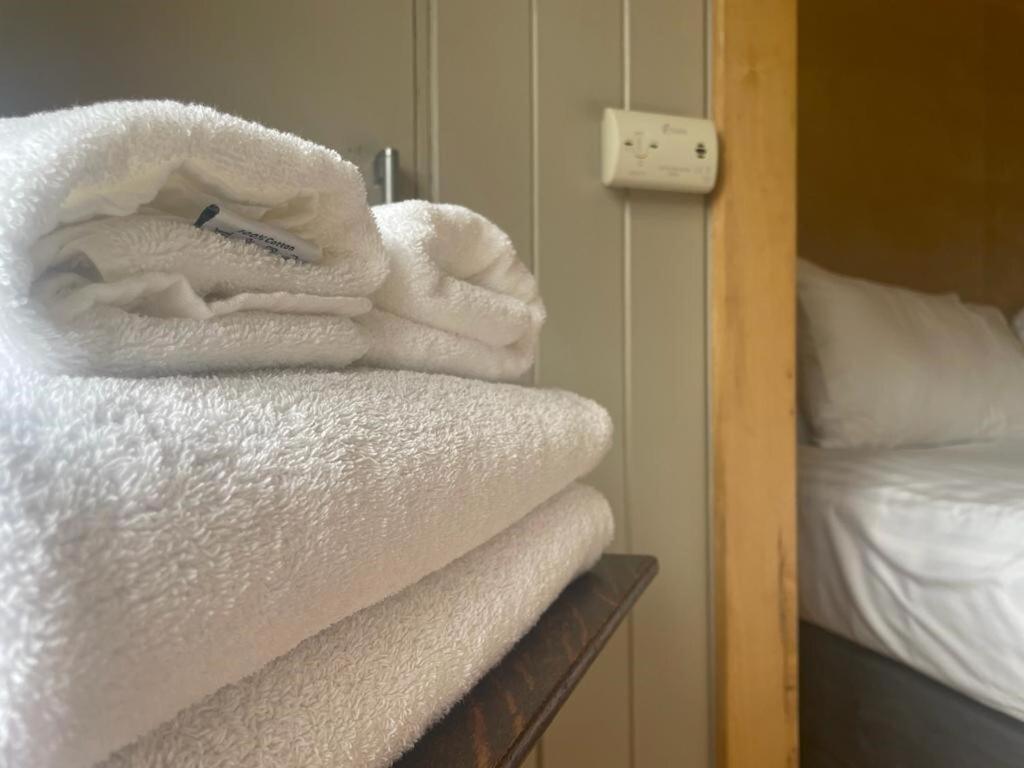 Thornton Manor - Holiday Cottages And Apartments Heswall Szoba fotó