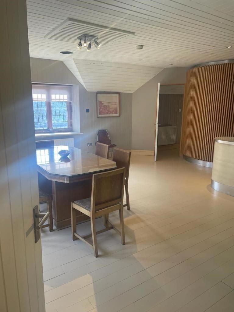 Thornton Manor - Holiday Cottages And Apartments Heswall Szoba fotó
