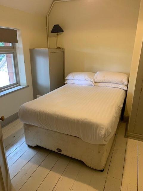 Thornton Manor - Holiday Cottages And Apartments Heswall Szoba fotó