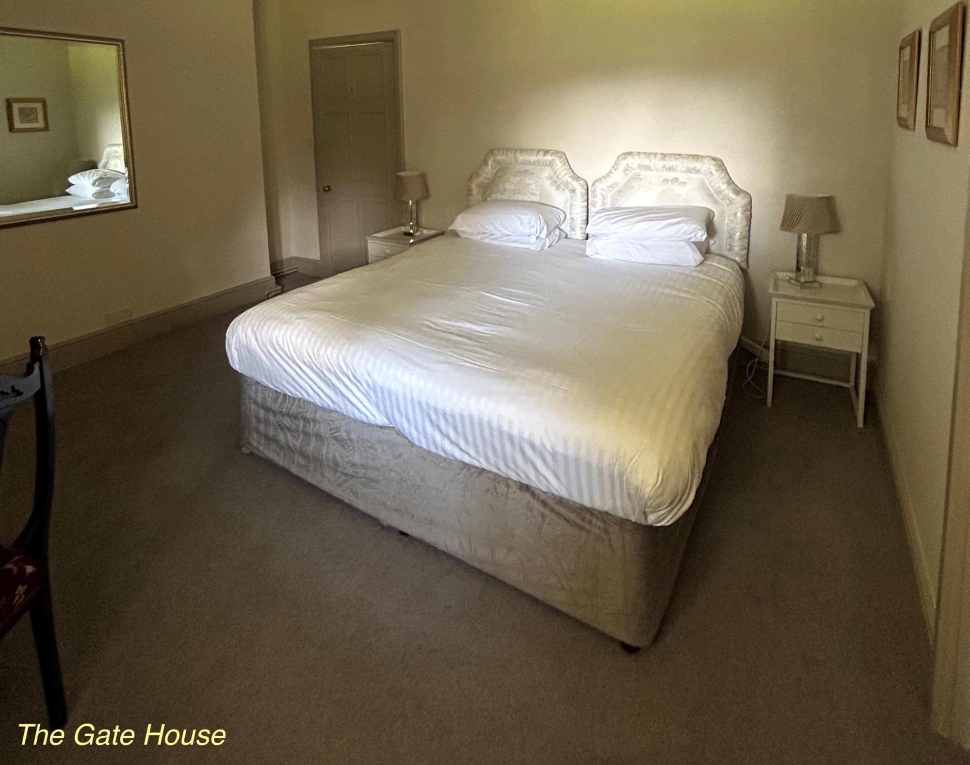 Thornton Manor - Holiday Cottages And Apartments Heswall Kültér fotó